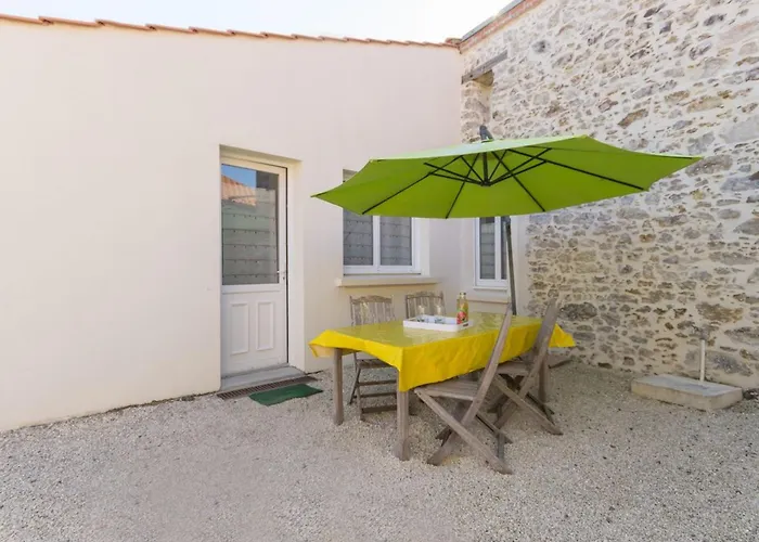 Touvois, 3 Pièces, 4 Personnes - Fr-1-306-1040